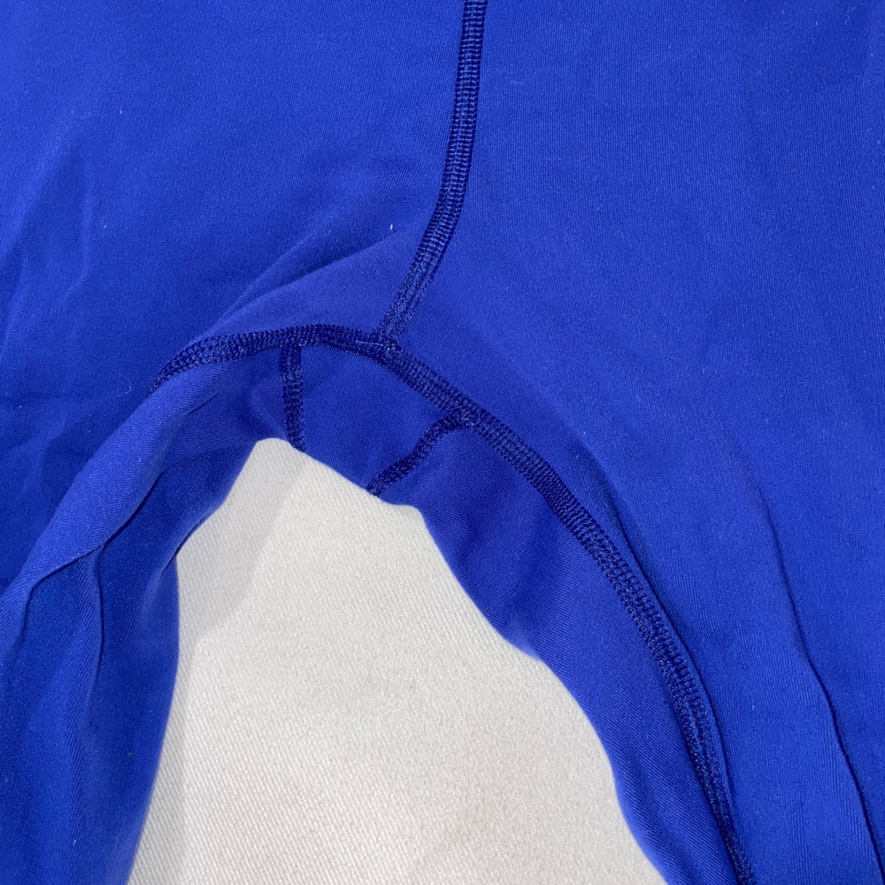 Lululemon - Picture 4 of 6